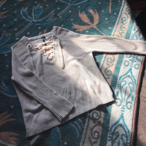 Cream white knitted sweater - Picture 2 of 3